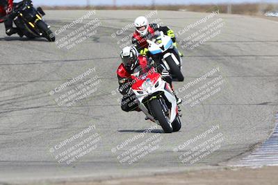 media/Nov-26-2023-TrackDaz (Sun) [[64ad8cfd8f]]/Mock Race/Outside Grapevine/